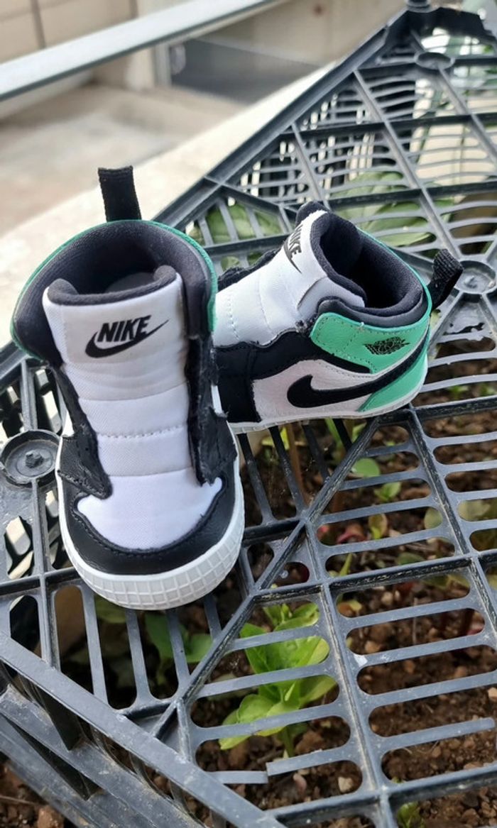 Jordan 1 crib Bebe verte 18,5 - photo numéro 3