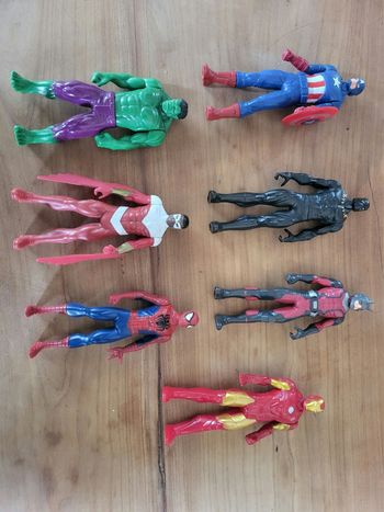 Figurines marvel lot de 7