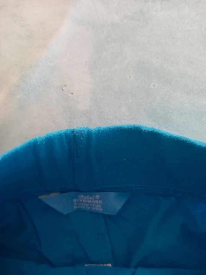 Short bleu - photo numéro 3