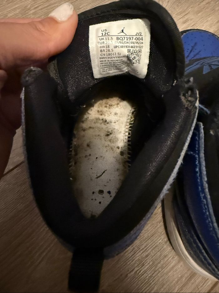Baskets montantes Nike Jordan Pointure 29,5 - photo numéro 6