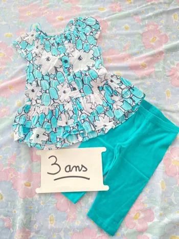 Très bel ensemble tunique legging, corsaire 3 ans