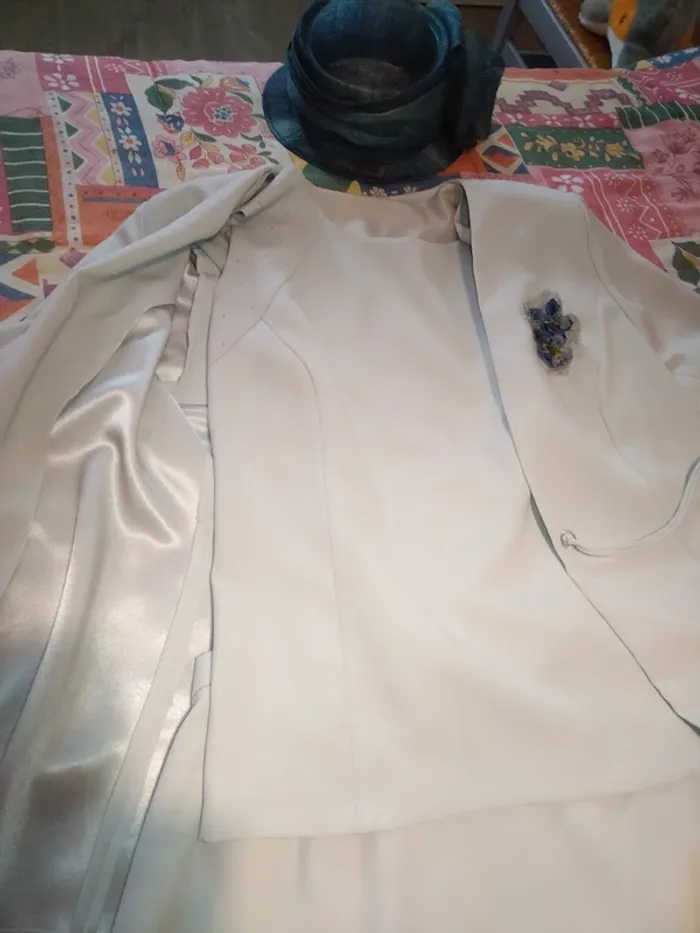 Tenue de cérémonie 4 pièces  taille 52 - photo numéro 4