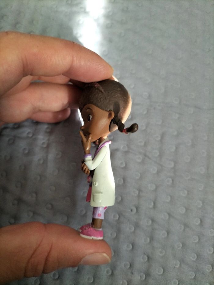 Lot figurines docteur la peluche - photo numéro 8