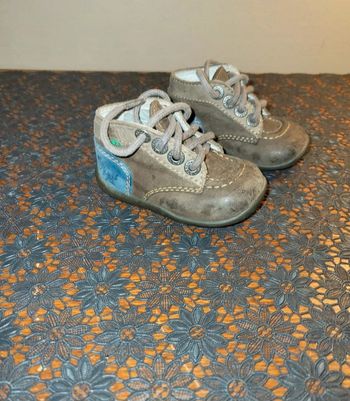 Chaussures kickers 19