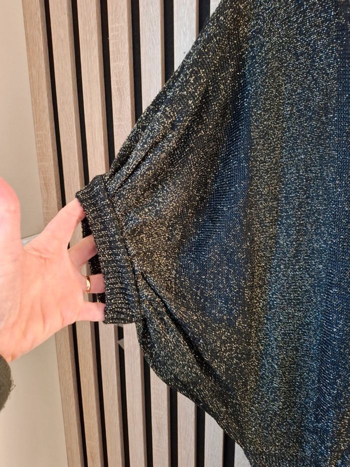 Haut noir fils dorés manches chauves souris T unique - photo numéro 5