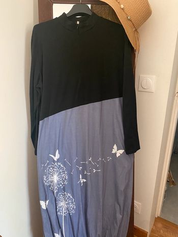 Robe mi saison très bon état très jolie