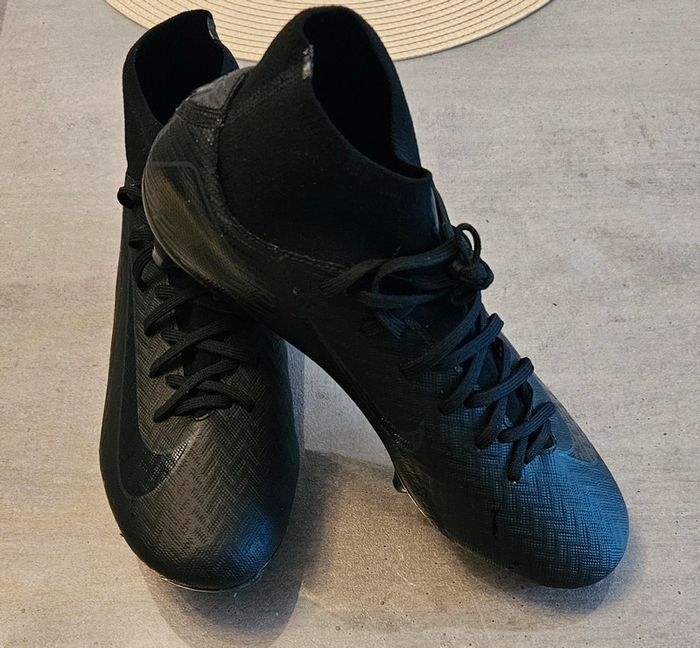 Chaussure crampon foot neuves - photo numéro 2