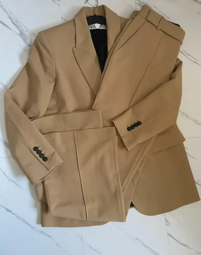Ensemble tailleur pantalon flare camel Zara taille M - photo numéro 2
