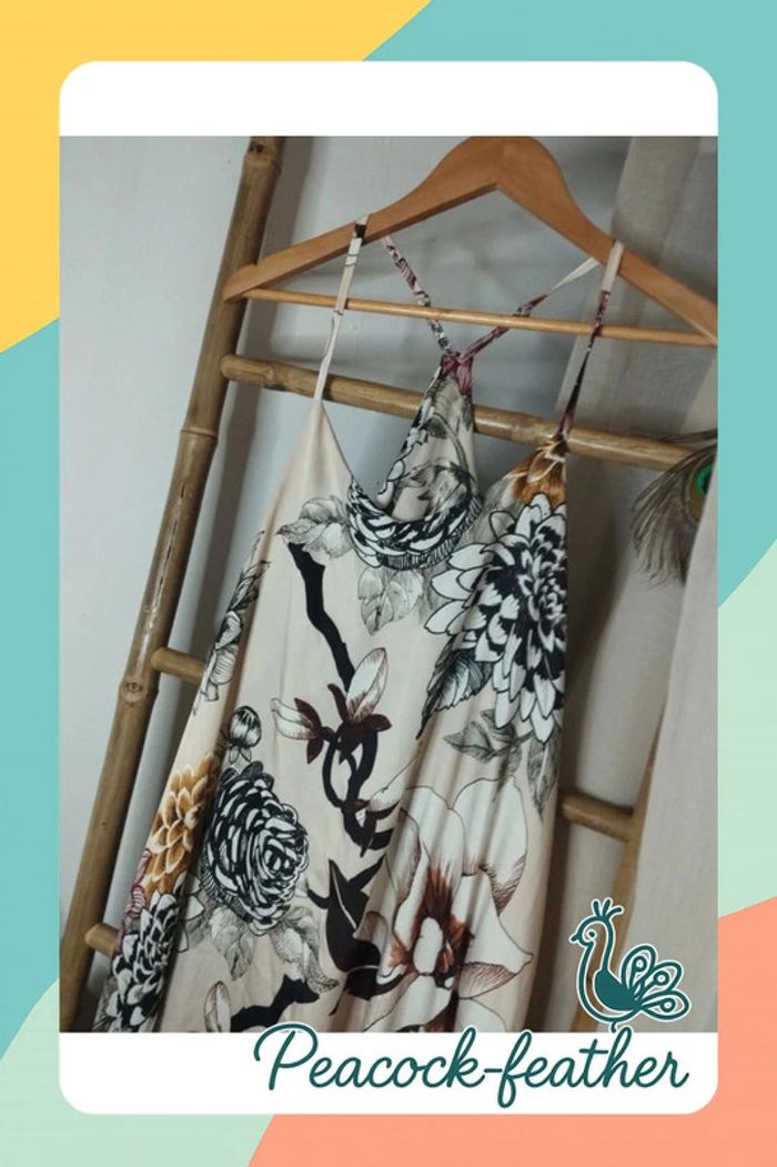 Robe beige fleurie soyeuse TU - photo numéro 3