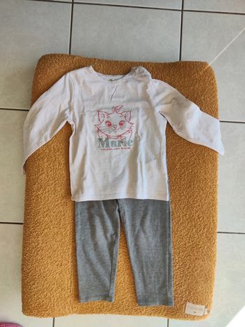 Ensemble t-shirt legging Taille 24 mois 2 ans Kiabi Tex