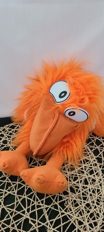 Marionnette à main oiseau en peluche orange floue avec squawkers dans le bec par Kolden Toys