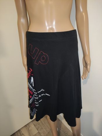 Jupe desigual
Taille L