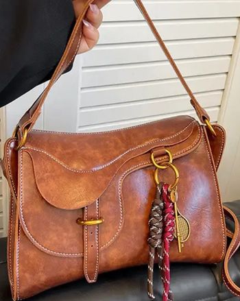 Sac bandoulière similicuir marron tendance