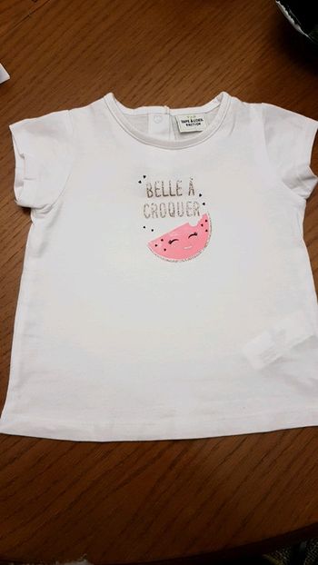 T-shirt tape à l'œil