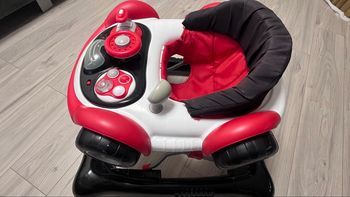 Trotteur bébé confort en design dès 12 mois