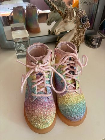 Bottes arc-en-ciel à paillettes , taille 22, Primark.