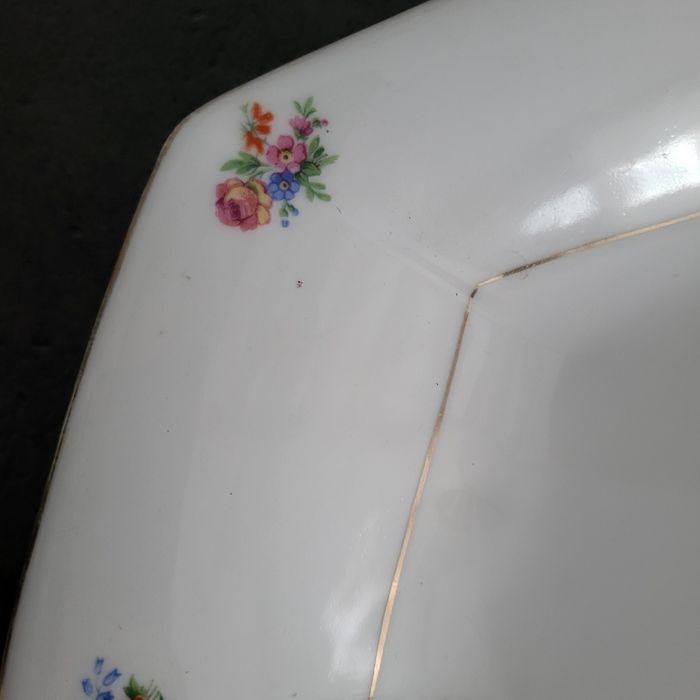 Plat octogonal vintage en porcelaine fleurie CH-R en bon état - photo numéro 5
