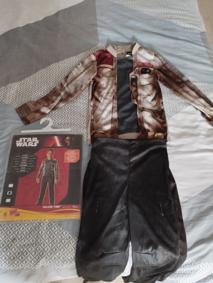 Déguisement garçon taille 11-12 ans star wars Deluxe finn