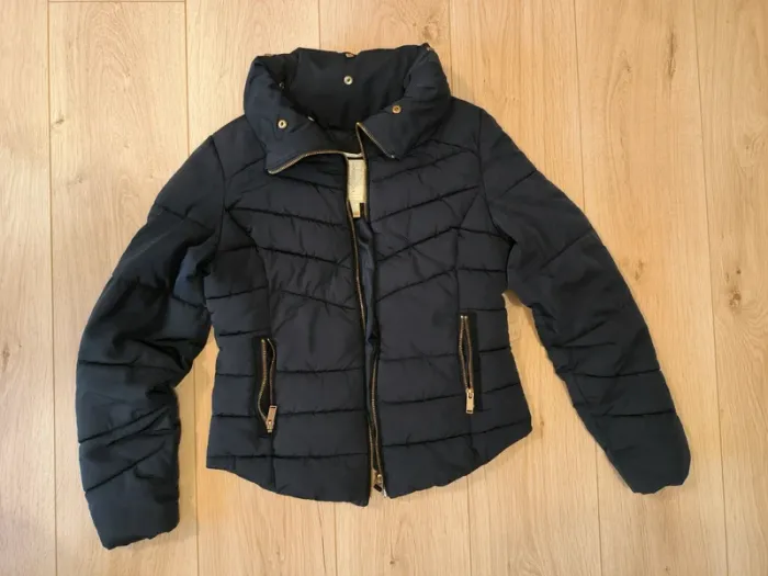 Doudoune Bershka bleu marine