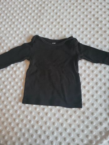 T-shirt manches longues noir uni H&M  2-4 mois (62 cm) Look mixte