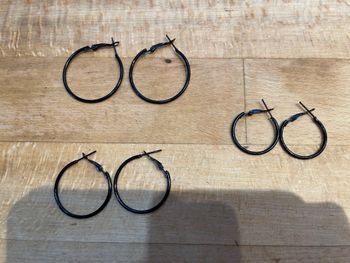 Lot de 3 paires de créoles noires jamais portées