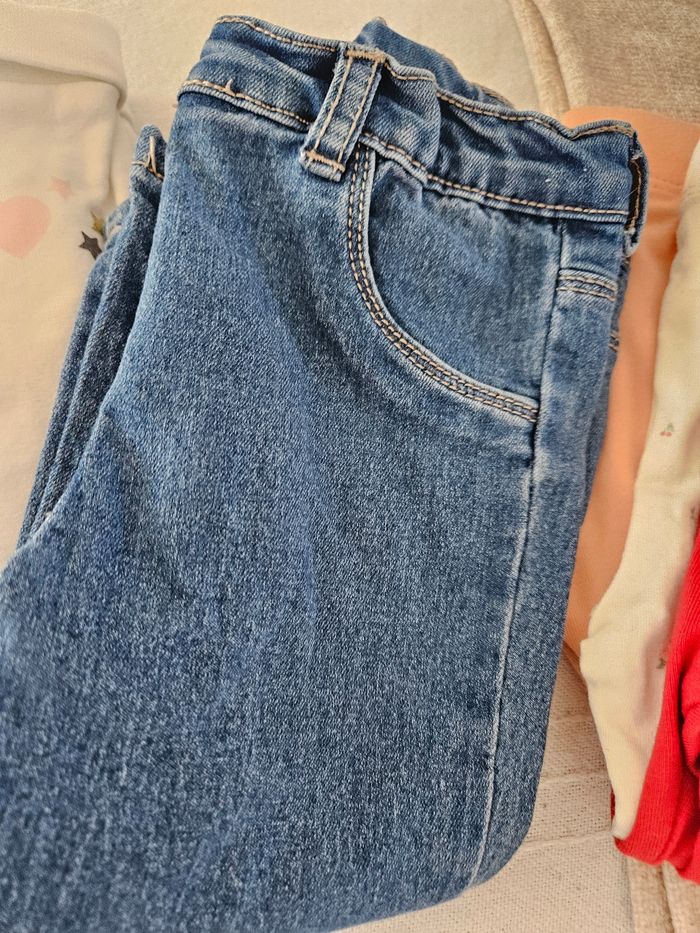 Lot pantalons et leggings - photo numéro 3