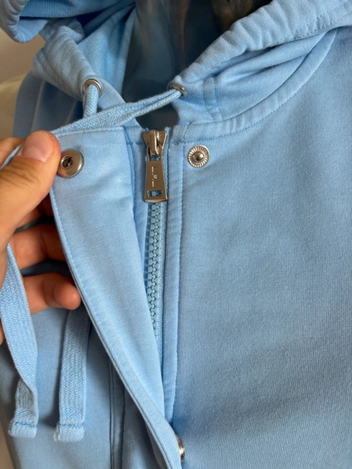 Sweat sans manches à capuche - photo numéro 7