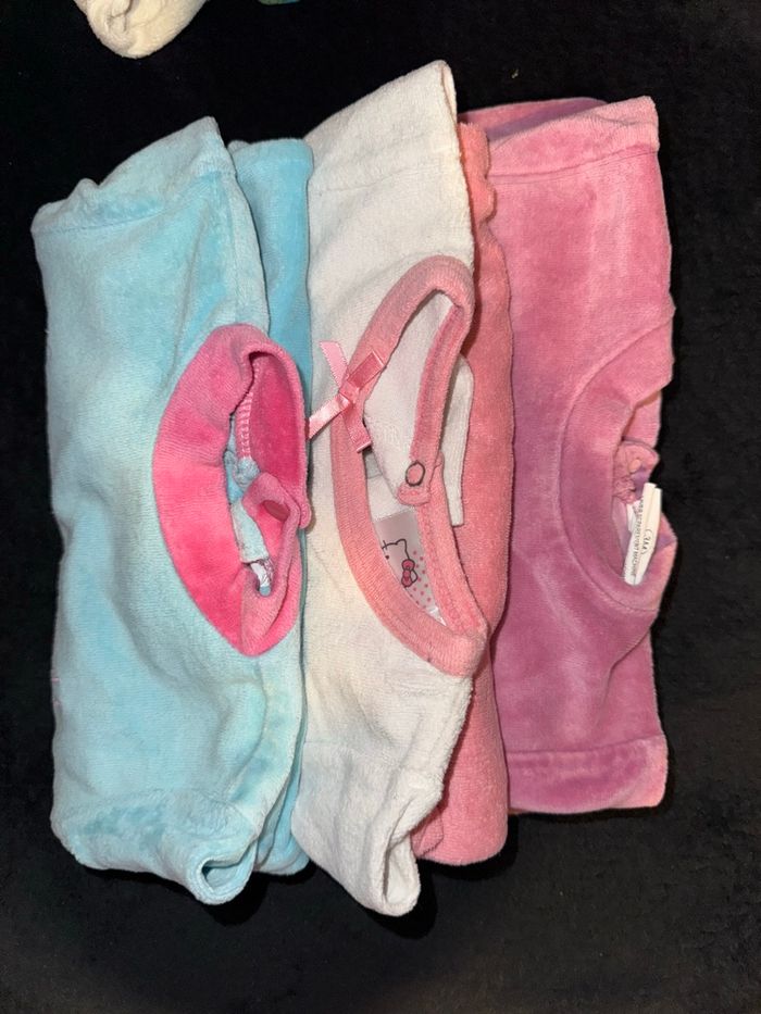 Lot de 6 pyjamas grenouillères et 9 Bodies Manches longues T3/6mois - photo numéro 4