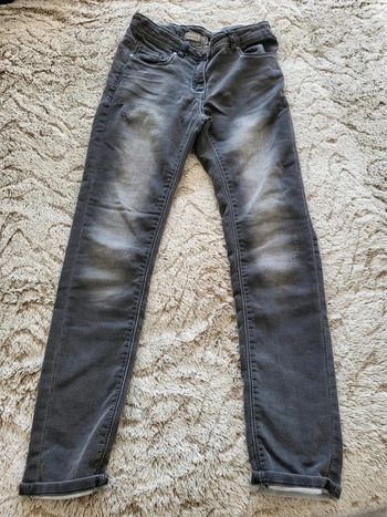 Jean used gris stretch 10 ans orchestra taille réglable et fermeture par accroche