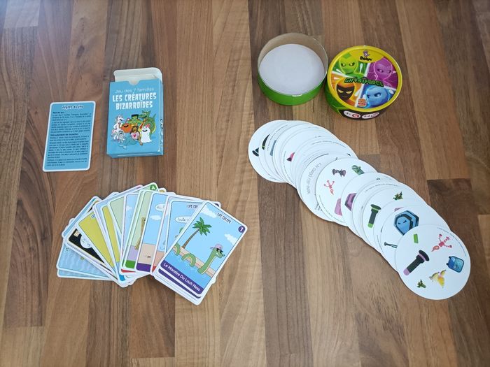 Lot jeux de cartes: 7 familles + Dooble Marvel - photo numéro 1