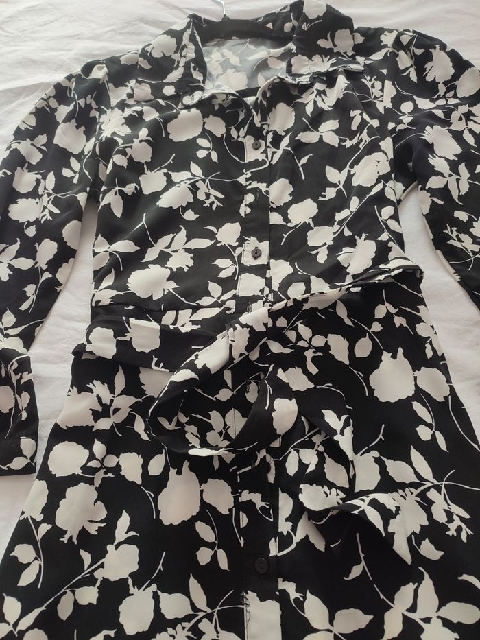 Jolie longue robe - photo numéro 3