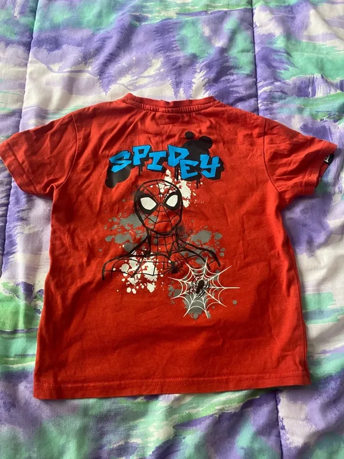 T-shirt Marvel Spiderman rouge 4-5 ans > 110cm - photo numéro 2