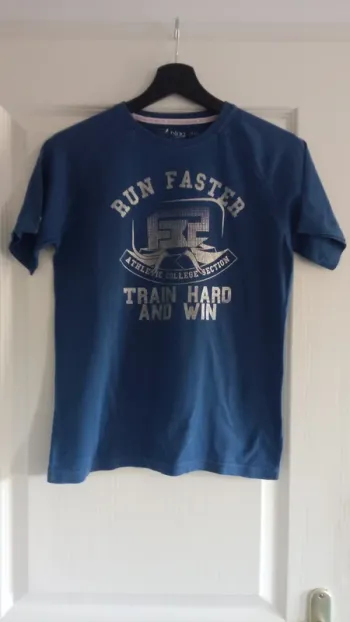 T-Shirt bleu 12 ans