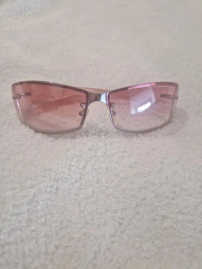 Lunettes de soleil rose teintées | Rétro Années 2000