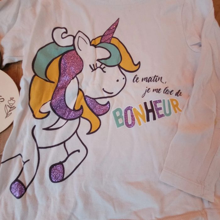 Tee shirt "Le matin je me lève de bonheur" - photo numéro 2