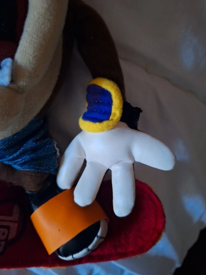 Taz sur son skate board - photo numéro 9