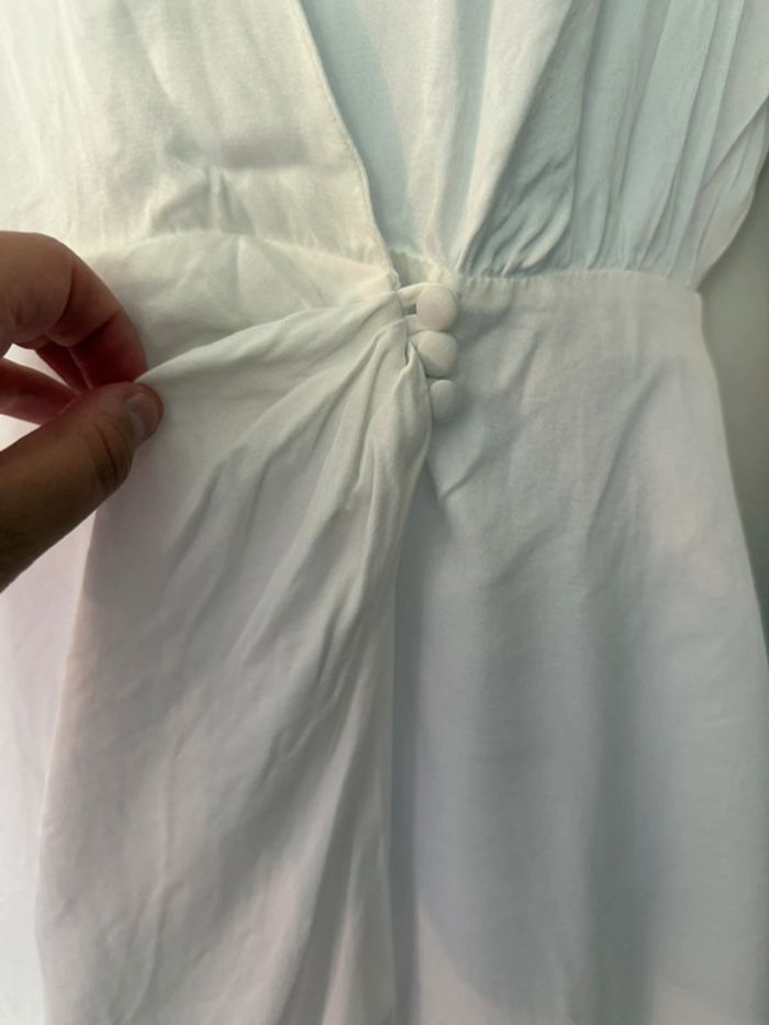 Robe blanche cache cœur Zara - photo numéro 2