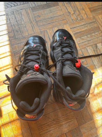 Vend basket Jordan taille 38.5 en bon état