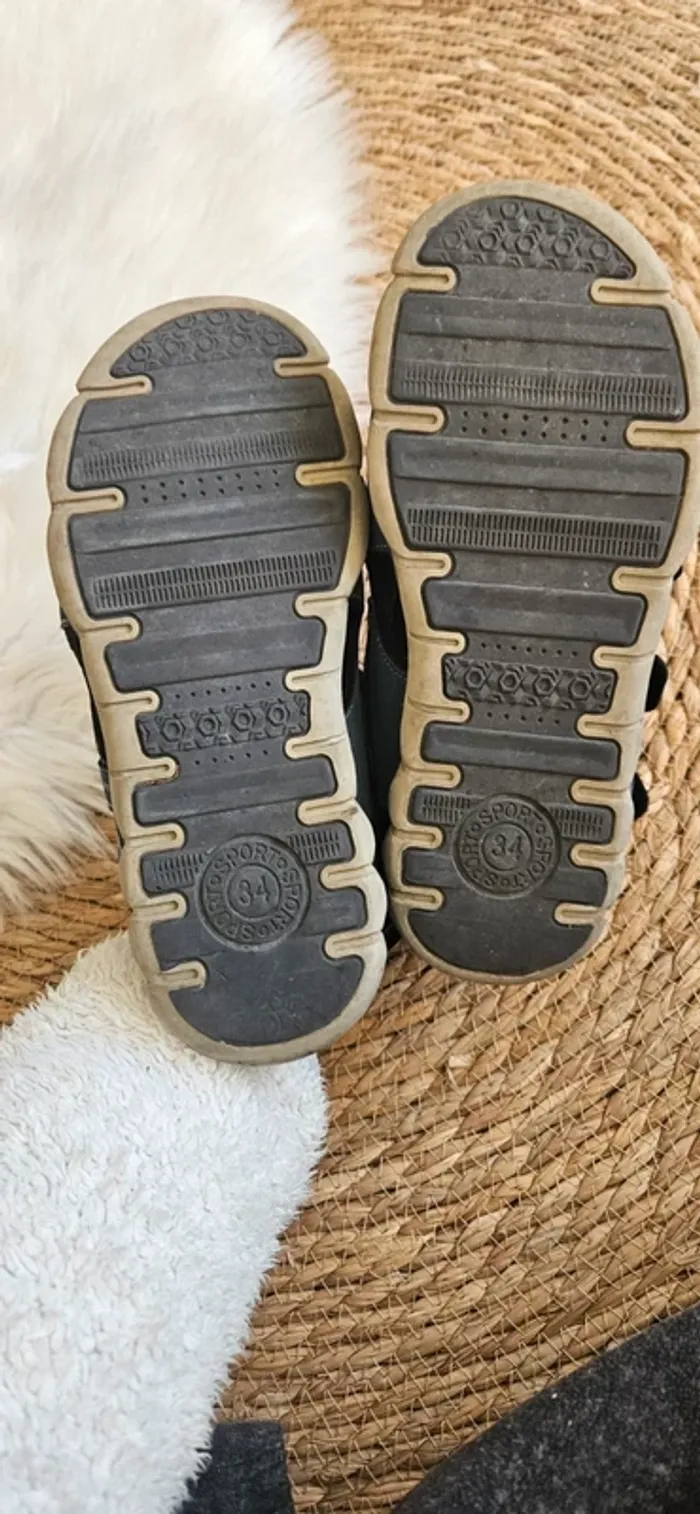 Paire de sandales garçon taille 34 à scratch été - photo numéro 2