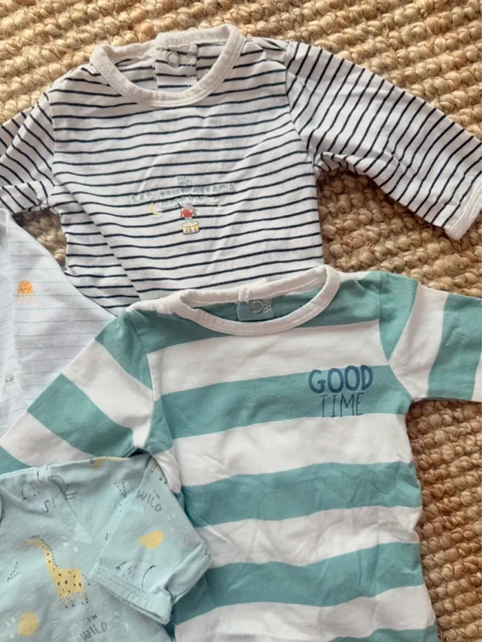 Lot Kiabi 1mois / 54cm - photo numéro 3