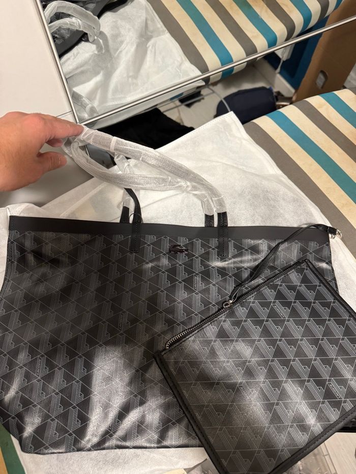 Sac à main Lacoste - photo numéro 2