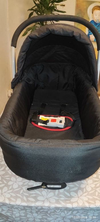 Nacelle auto bébé. Groupe 0 (0/10 kg)- Bon état 