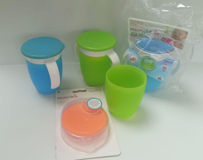 Lot tasse munchkin miracle 360 avec couvercles