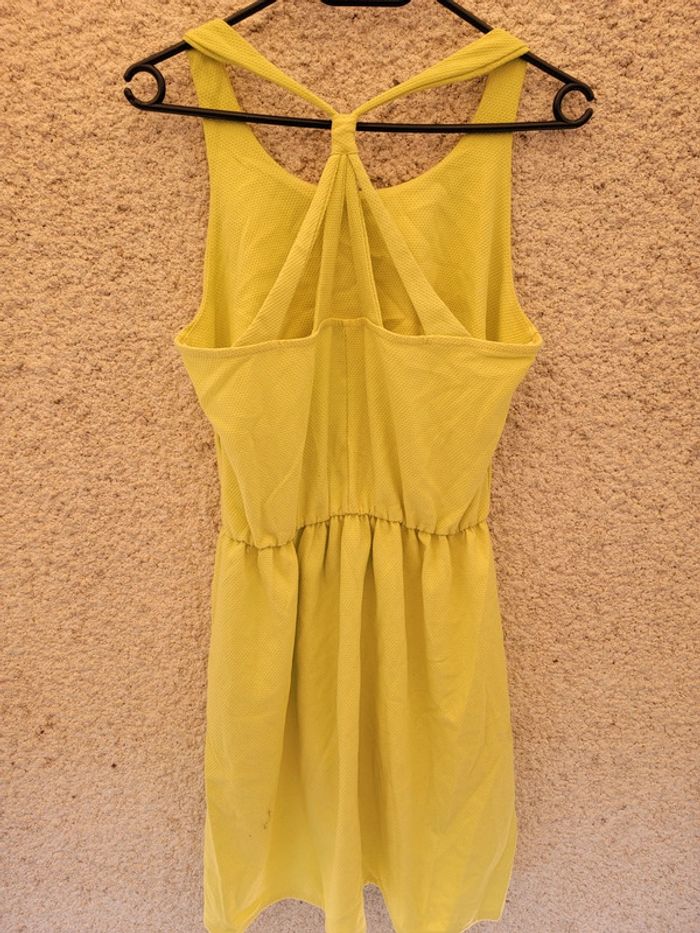 Robe d'été jaune vintage old money chic - photo numéro 3