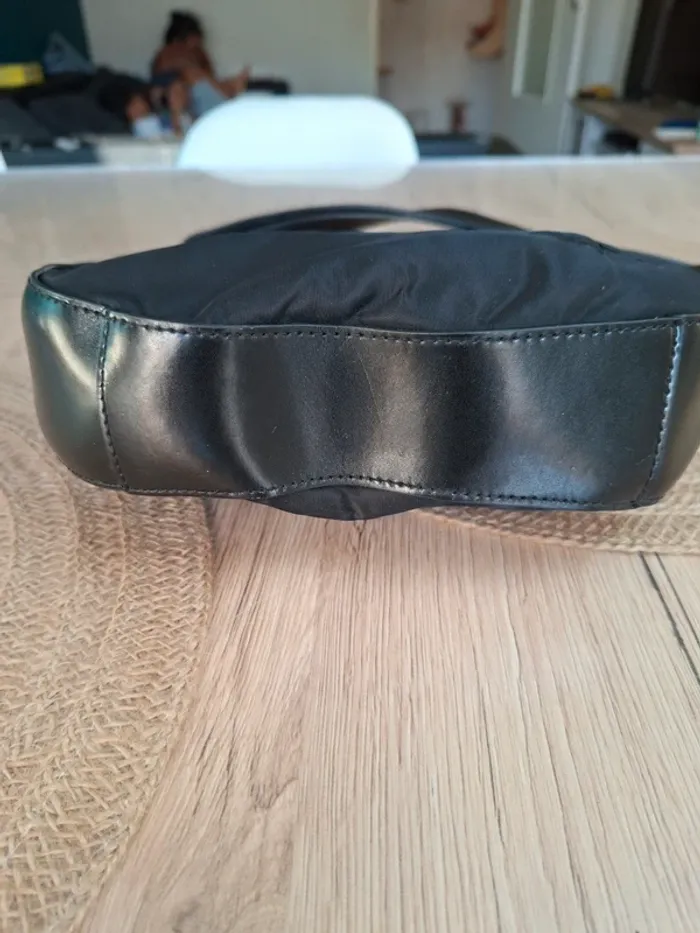 Sac Thierry Mugler noir vintage – Étoile métallique – Bandoulière - photo numéro 4