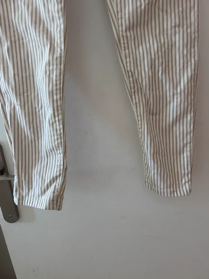 Pantalon rayé beige et blanc taille 42 - photo numéro 4