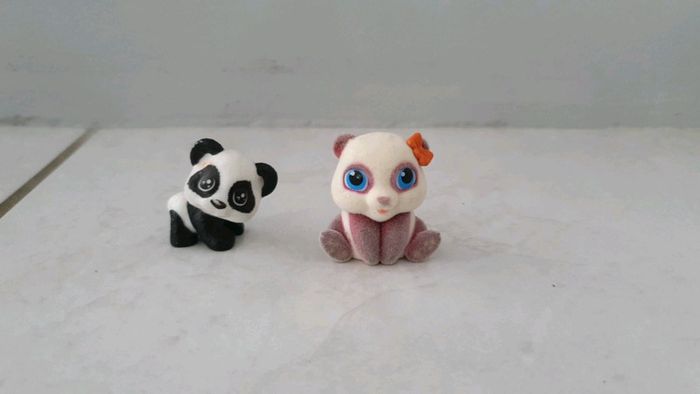 Lot de 2 figurines panda v12 - photo numéro 2