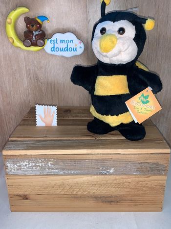 SYC08 doudou marionnette abeille 🐝 au sycomore