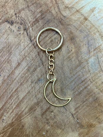 Porte-clé lune minimaliste