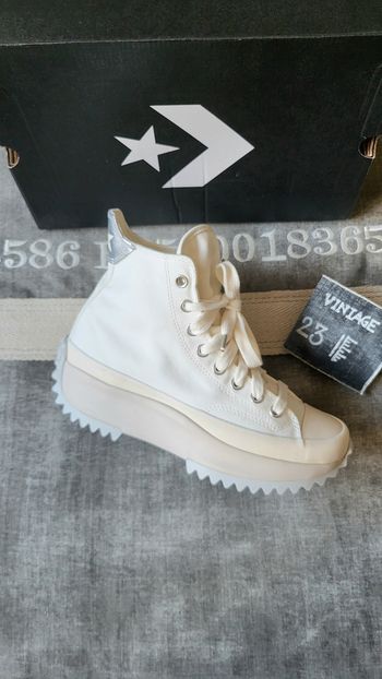 Converse x Chuck Taylor Run Star Hike High - A09901C - Size : 40.5 🌈🌈
